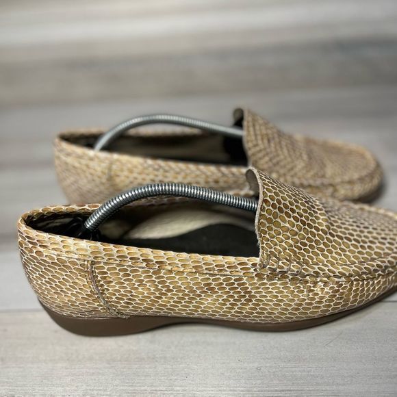 Luftpolster Classic Loafers Slip on white snakeskin print shiny Sz 9 - Picture 3 of 5